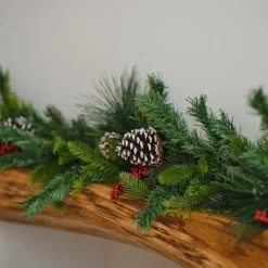 Pine Cones & Berries Foliage Garland - 1.8M<Party Delights Discount